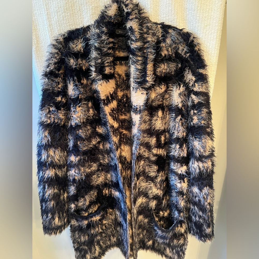 BCBG MAX AZARIA “Catherine” faux fur cardigan / coat size Large